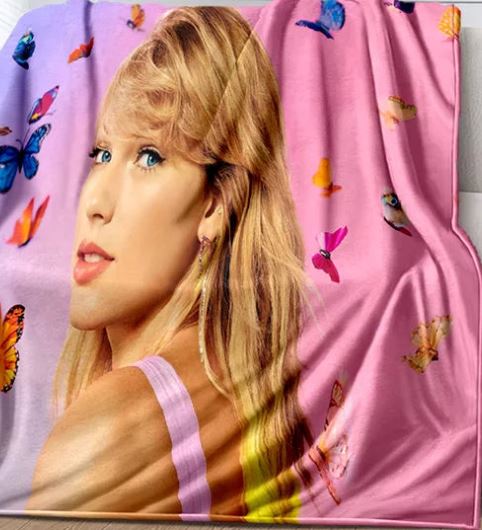T Swift Cozy Blankets