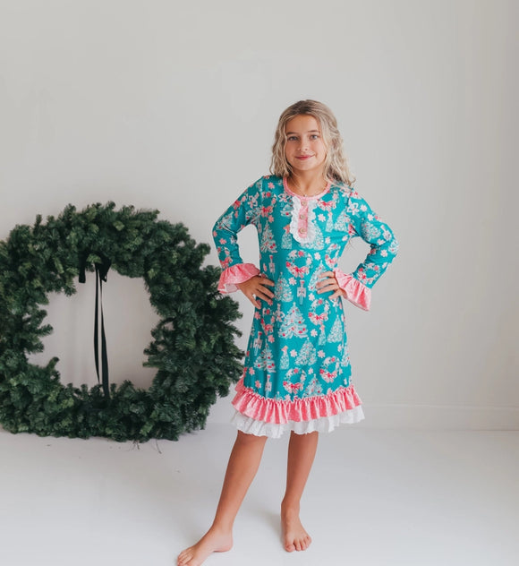 Nutcracker Lace Lounge Gown