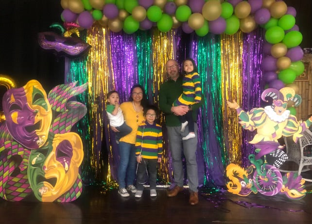 Family mardi gras pic